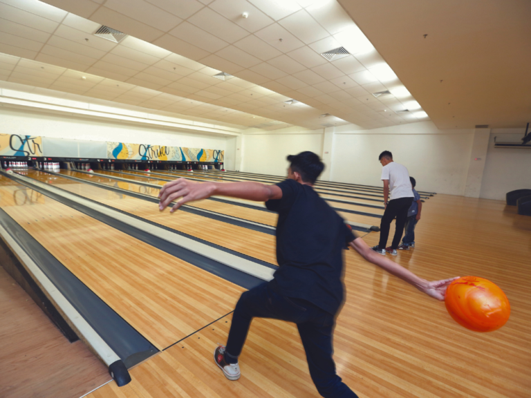 Gurney Bowl